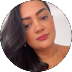 Daniele Souza Guimarães